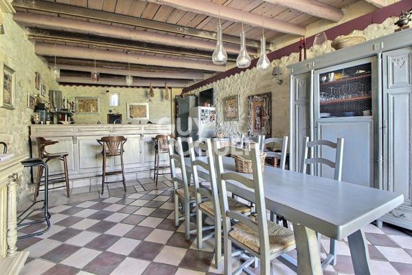 Mas Tarascon 6 pièces 209 m2