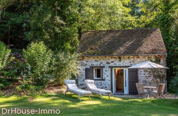 Maison à vendre 20 pièces de 675 m²