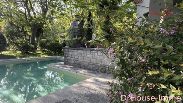 Maison à vendre 7 pièces de 194 m²