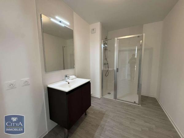 Appartement à louer 3 pièces 68.02m² Fleury-sur-Orne (14123)