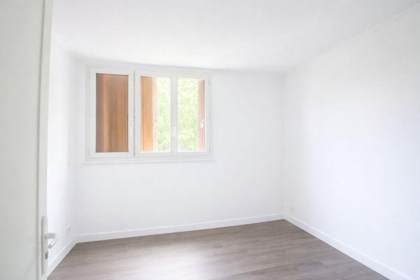 Appartement avec 4 chambres entre le centre ville et Fontaine Michalon