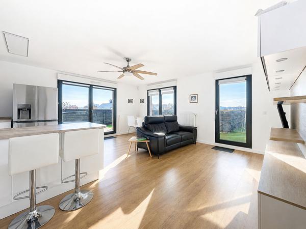 Appartement 3 pièces de 72 m² avec terrasse de 42m2 -SUD -vue Tour eiffel - Colombes