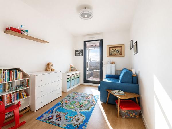 Appartement 3 pièces de 72 m² avec terrasse de 42m2 -SUD -vue Tour eiffel - Colombes