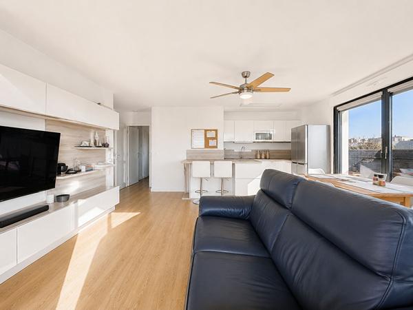 Appartement 3 pièces de 72 m² avec terrasse de 42m2 -SUD -vue Tour eiffel - Colombes
