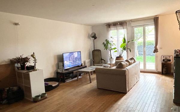 Appartement à vendre    3 pièces • 69 m2 Émerainville