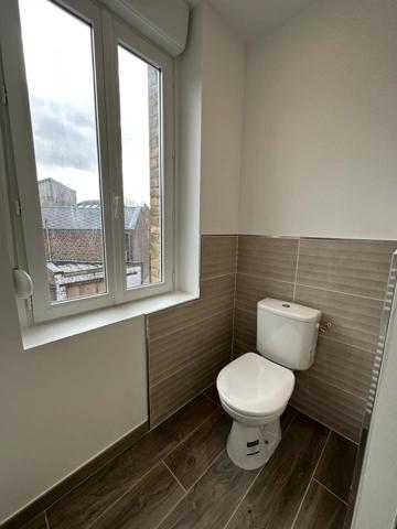 Location                                                      Maison
                        
                     5 pièces                      124 m2                     à Saint-Quentin