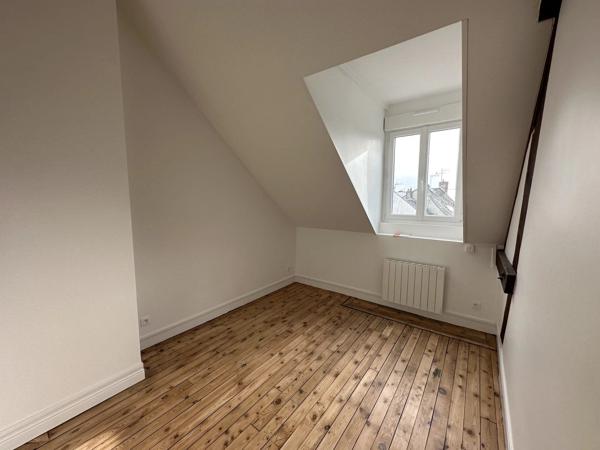 Location                                                      Maison
                        
                     5 pièces                      124 m2                     à Saint-Quentin