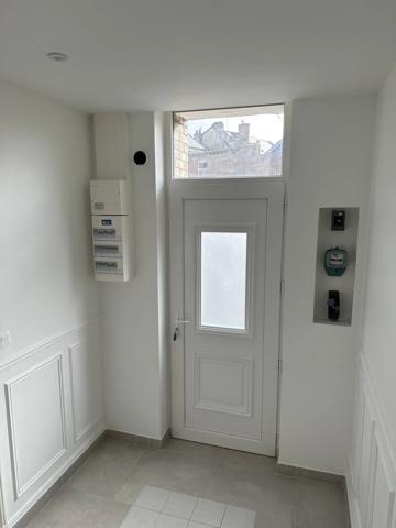 Location                                                      Maison
                        
                     5 pièces                      124 m2                     à Saint-Quentin