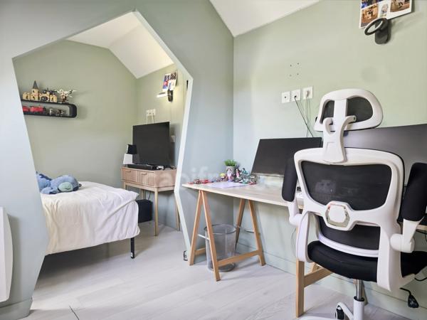 Pavillon contemporain de 151 m² avec 4 chambres dont une suite parentale à 10 min du Mans