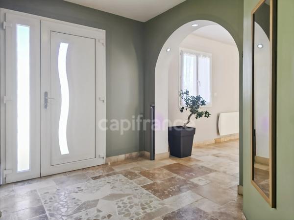 Pavillon contemporain de 151 m² avec 4 chambres dont une suite parentale à 10 min du Mans