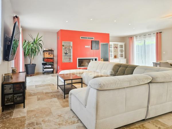 Pavillon contemporain de 151 m² avec 4 chambres dont une suite parentale à 10 min du Mans