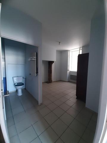Appartement * 2 Pièces * 37 M² * 19110 Bort-les-orgues * 260  € * 15  € * 275  €