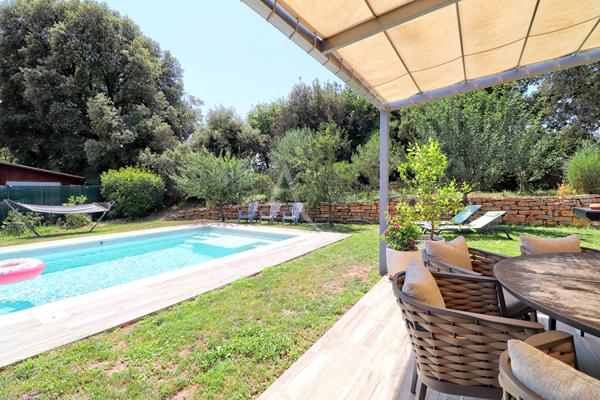 VILLA TYPE 6 AVEC JARDIN PAYSAGE PISCINE CHAUFFEE GARAGE A GREOUX LES BAINS