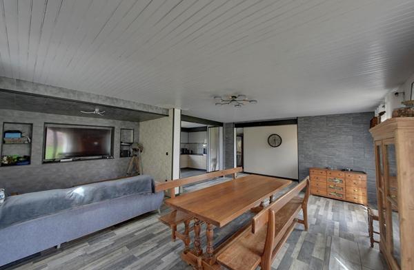 Maison plain-pied 110 m² ? Terrain arboré +3000 m² ? Garage 100 m² ? Sans vis-à-vis