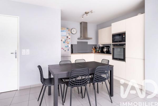 Appartement à vendre 4 pièces 77 m² Bron