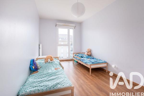 Appartement à vendre 4 pièces 77 m² Bron