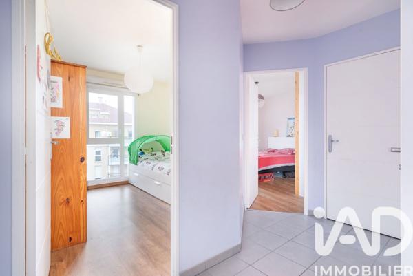 Appartement à vendre 4 pièces 77 m² Bron