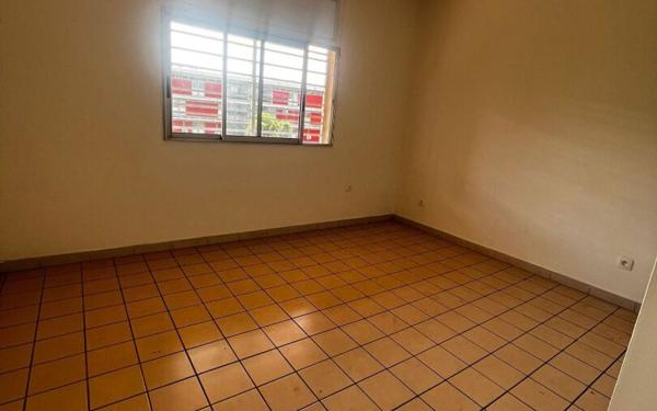 Appartement à louer    2 pièces •  Kourou