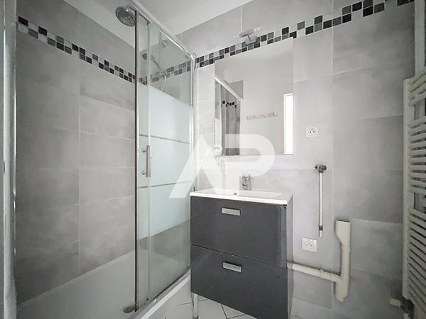 Appartement 3 pièces - CHATOU 249 000 € **  - Référence  V20010236