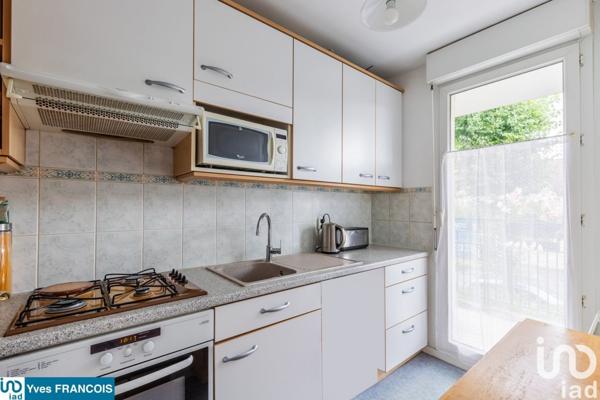 Appartement 2 pièces de 44 m² à Sainte-Geneviève-des-Bois (91700)