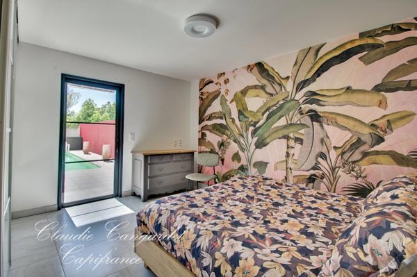 MARSILLY, Villa contemporaine de plain-pied, 4 chambres, avec piscine, sans vis à vis, à deux pas de l’océan