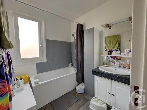 Appartement F5 à vendre  5 pièces - 92,60 m2 VERNEUIL SUR SEINE - 78