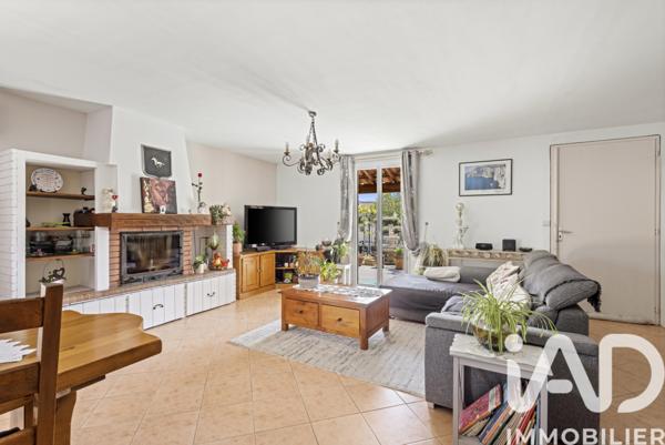 Maison à vendre 6 pièces 161 m² Pourrières