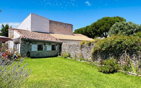 Maison à vendre    5 pièces •  La Couarde-sur-Mer