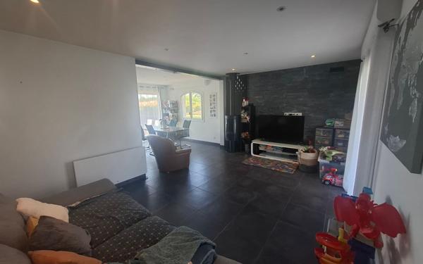 Maison à louer    4 pièces • 93 m2 Benquet
