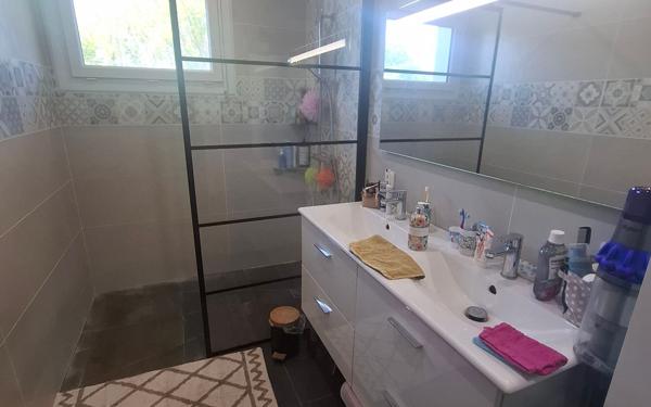 Maison à louer    4 pièces • 93 m2 Benquet