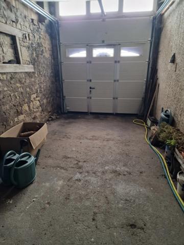 Dpt Vosges (88), à vendre proche VITTEL MIRECOURT - MAISON de village T6 de 324 m2 + HANGAR / 1500 m2 TERRAIN