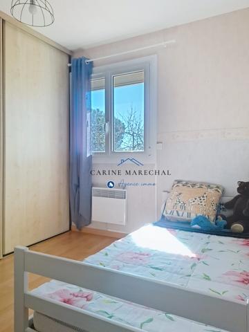 À vendre - Maison mitoyenne 1 côté, 4 pièces située à Muret (31600)