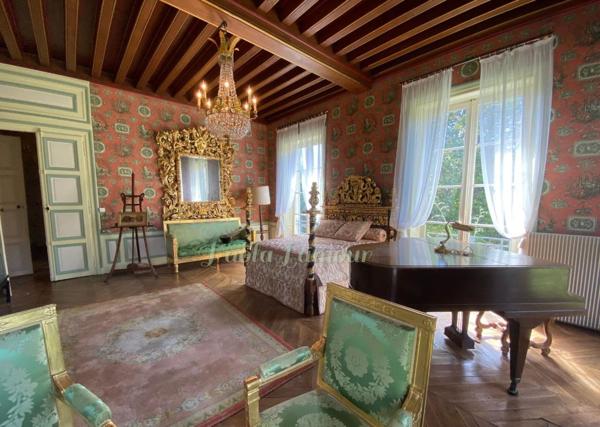 Superbe Château du début du XIXème à 3h30 de PARIS