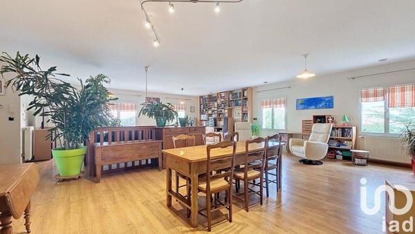 Maison d’architecte 7 pièces de 228 m² à Yzeure (03400)