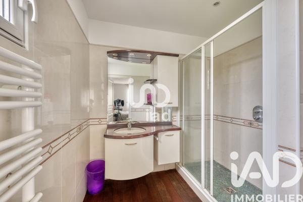 Maison à vendre 8 pièces 275 m² Bussy-Saint-Georges