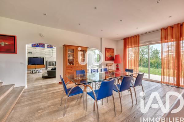 Maison à vendre 8 pièces 275 m² Bussy-Saint-Georges