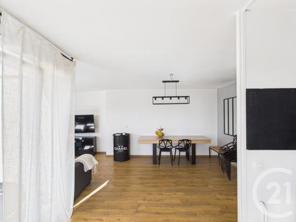 Appartement F3 à vendre  3 pièces - 90 m2 TRAPPES - 78