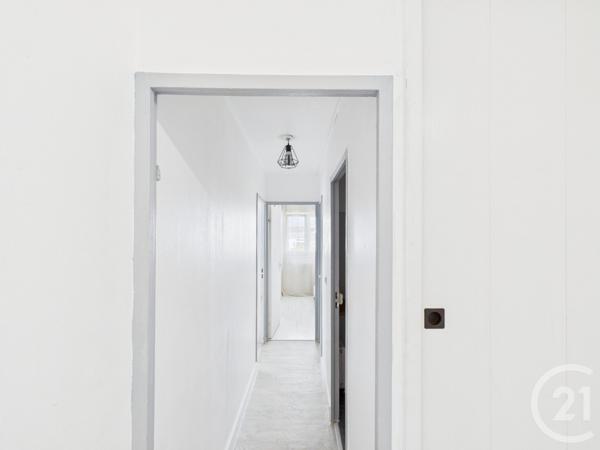 Appartement F3 à vendre  3 pièces - 90 m2 TRAPPES - 78