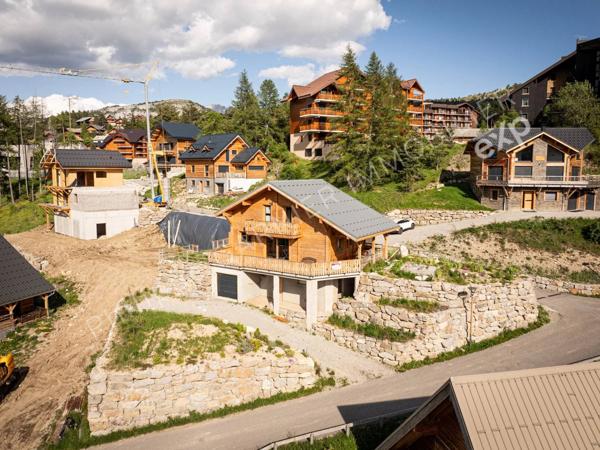 Maison spacieuse au cœur de Dévoluy, à la Joue Du Loup