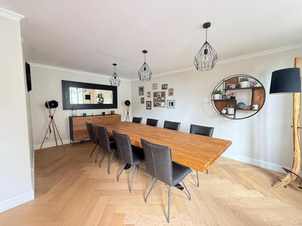 Maison Saint Genis D Hiersac 8 pièce(s) 270 m2