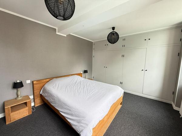 Maison Saint Genis D Hiersac 8 pièce(s) 270 m2