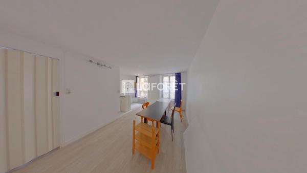 Location appartement Versailles - 1 pièce(s) - 17 m² - 697 €/mois