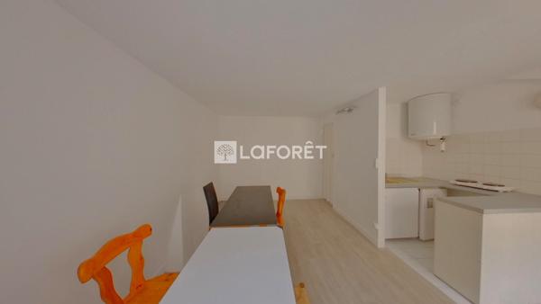 Location appartement Versailles - 1 pièce(s) - 17 m² - 697 €/mois