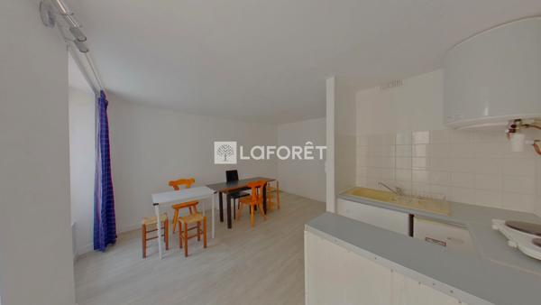 Location appartement Versailles - 1 pièce(s) - 17 m² - 697 €/mois