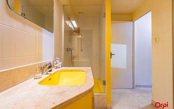 Maison à vendre    4 pièces •  Mareuil-le-Port