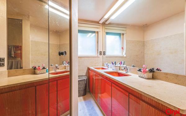 Maison à vendre    4 pièces •  Mareuil-le-Port