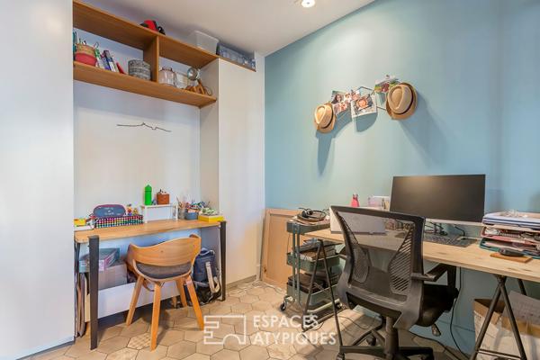 Bel ancien rénové avec deux balcons