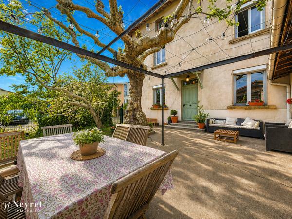 Maison - Ancien corps de Ferme- 187m²- 6 chambres- garage -jardin