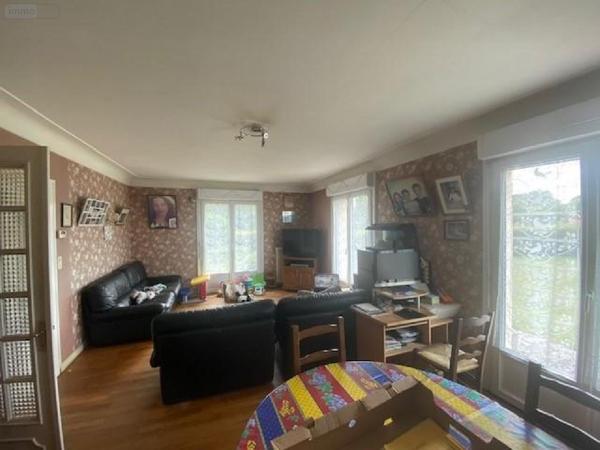 Maison à vendre à Tinténiac en Ille-et-Vilaine (35190), ref : 105/1922