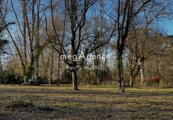 Terrain à Boulazac Isle Manoire, 24750 - 1050m²